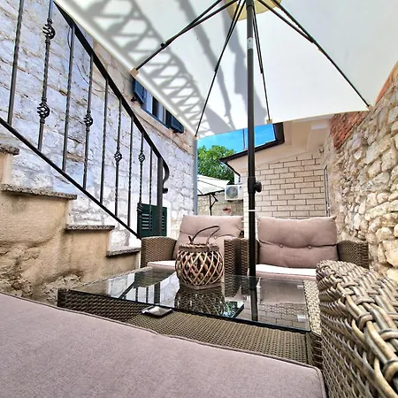 And Nona Stella Gæstehus