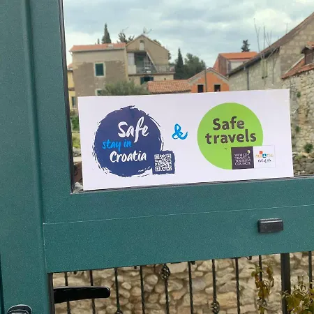 Гостевой дом And Nona Stella 3*