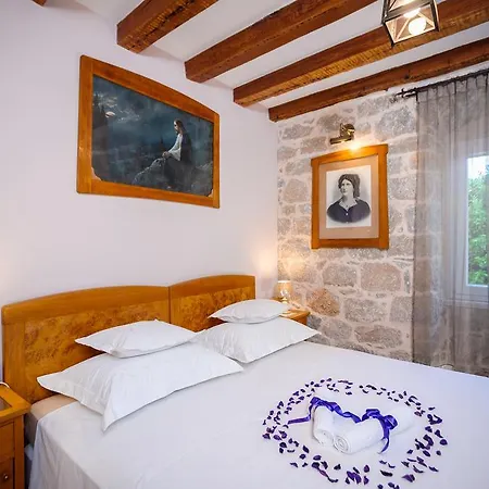 Pensionat And Nona Stella